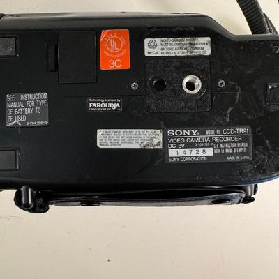 Lot 6. Sony Handycam Video 8