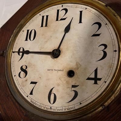 Antique Seth Thomas Pendulum Wall Clock w Key
