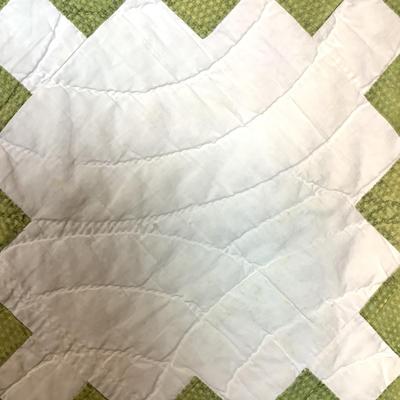 590 Vintage Handmade Double Irish Chain Green & Pink Quilt