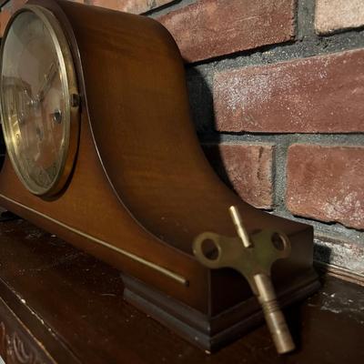 German Made Linden "Westminster" Chime Mantel Clock w Key