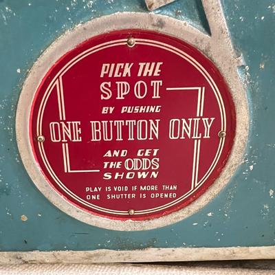 Antique Vintage Daval Trade Stimulator Reel Spot Vendor Game Slot Machine