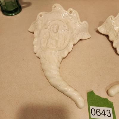 Pair Williamsburg Cornucopia Wedgewood