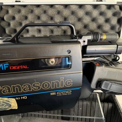 Lot. 9. Vintage Panasonic Video Camera