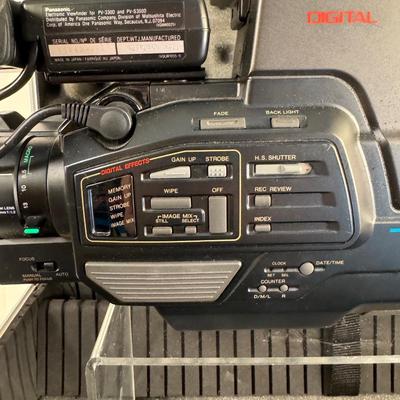 Lot. 9. Vintage Panasonic Video Camera