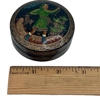 Vintage Russian Lacquered Box - Archer W/ Bow & Arrow