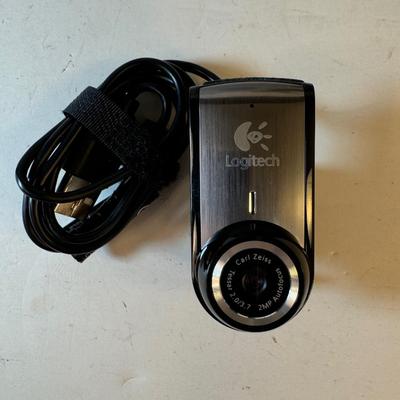 Lot 33. Laptop Fan, Computer Camera & Clip-on Lamp