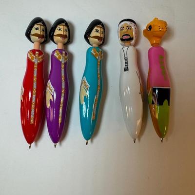 Lot 37. Dubai Set of Pens