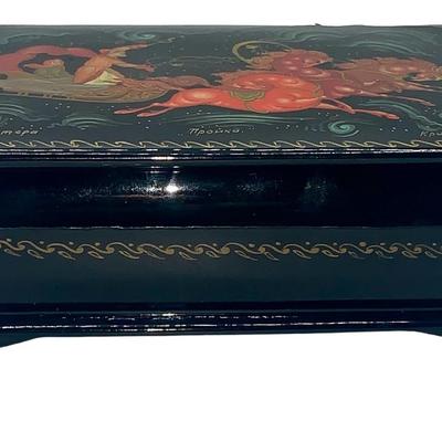 Vintage Russian Troika Hinged Lacquered Box - Horses/Sleigh