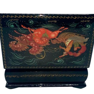 Vintage Russian Troika Hinged Lacquered Box - Horses/Sleigh