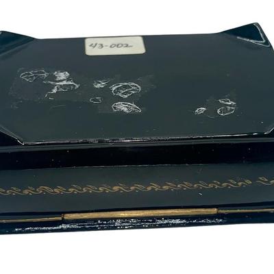 Vintage Russian Troika Hinged Lacquered Box - Horses/Sleigh