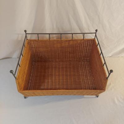 Four Wicker Storage Baskets (L-BBL)