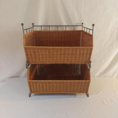 Four Wicker Storage Baskets (L-BBL)