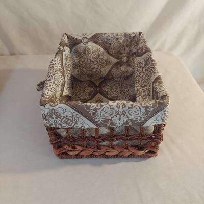 Four Wicker Storage Baskets (L-BBL)