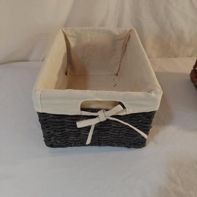 Four Wicker Storage Baskets (L-BBL)