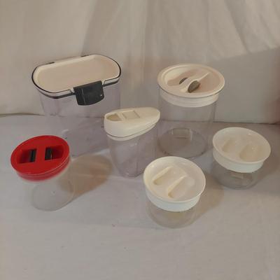 Plastic Food Storage Containers (L-BBL)