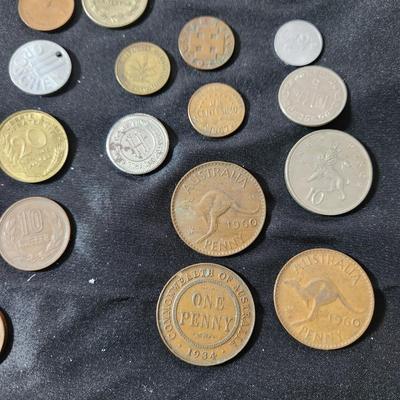 Very Large Coin Lot from Around the World 1800's 1900's