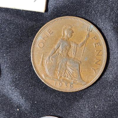 Very Large Coin Lot from Around the World 1800's 1900's