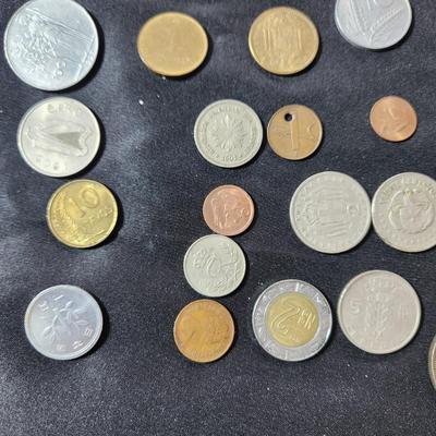 Very Large Coin Lot from Around the World 1800's 1900's