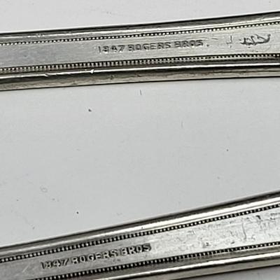 Rogers/Oneida Proposal Pattern Flatware w/Wood Storage Box