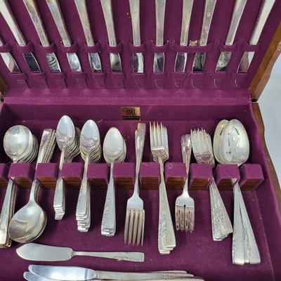 Rogers/Oneida Proposal Pattern Flatware w/Wood Storage Box