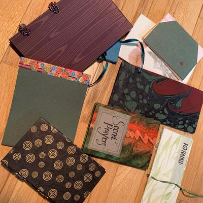 Gorgeous Artist Trading Cards & Handmade Books (2B-HS)