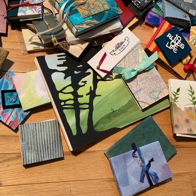 Gorgeous Artist Trading Cards & Handmade Books (2B-HS)