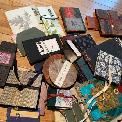 Gorgeous Artist Trading Cards & Handmade Books (2B-HS)