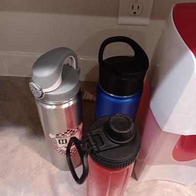 BRITA WATER PURIFIER W/FILTER, ICE TEA MAKER AND WATER BOTTLES