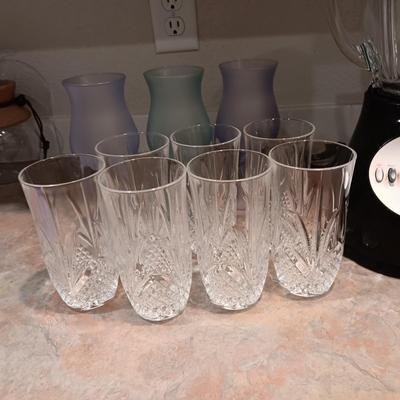 OSTER BLENDER, 7 CRYSTAL DRINKING GLASSES AND 3 STEMMED GLASSES