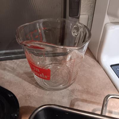 COOKIE SHEET, LASAGNA PAN AND BROILING PAN