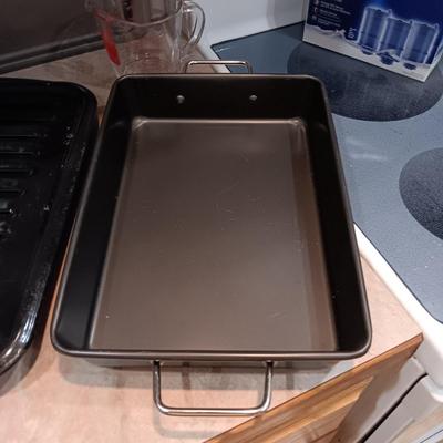 COOKIE SHEET, LASAGNA PAN AND BROILING PAN