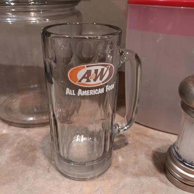 GLASS CANISTER, BIG GLASS MUGS, SALT MILL AND PITCHER