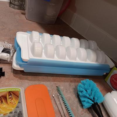 MISC KITCHEN ITEMS