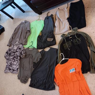 MEN'S LARGE SHIRTS AND PANTS