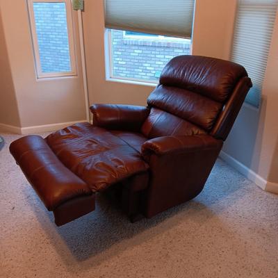 LA Z BOY LEATHER ROCKER RECLINER