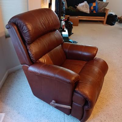 LA Z BOY LEATHER ROCKER RECLINER