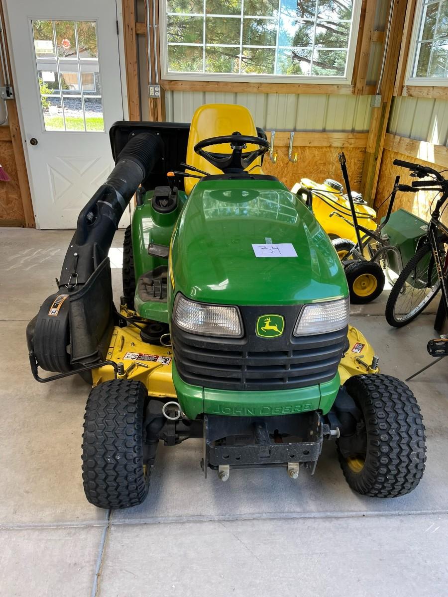 John Deere X595 Diesel 4x4 Riding Mower EstateSales