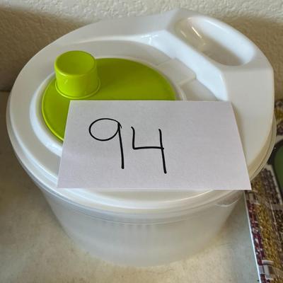 White/Green Salad Spinner