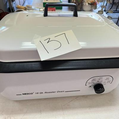 Nesco 18 Qt Roaster Oven