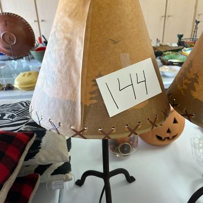 Bear Forest Table Top Lamp