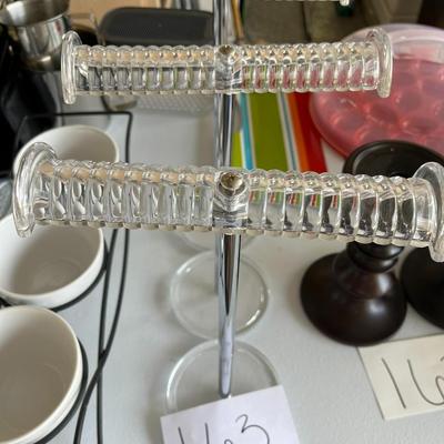 3 Plastic Necklace Holders
