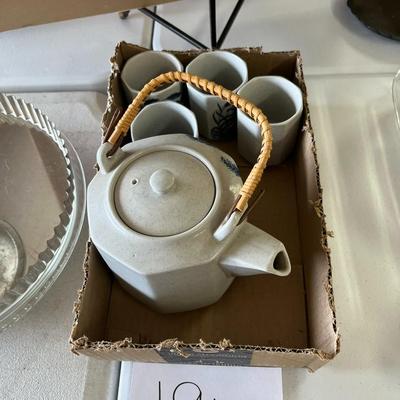 Gray Asian Tea Pot Set W/4 Teacups