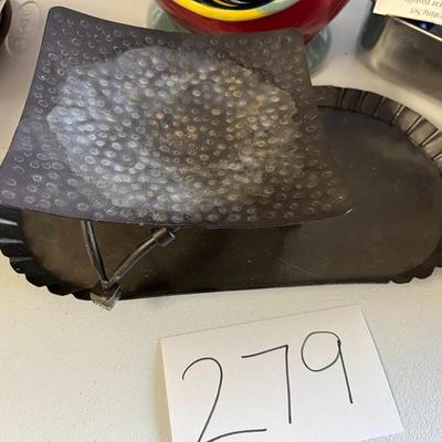 2 Metal Decorative Dishes
