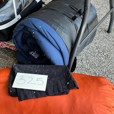 2 Sleeping Bags