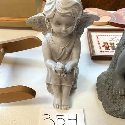 Gray Garden Angel Statue Décor