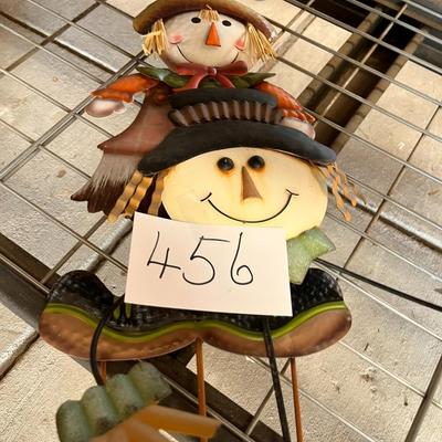 Metal Garden Scarecrow Décor 