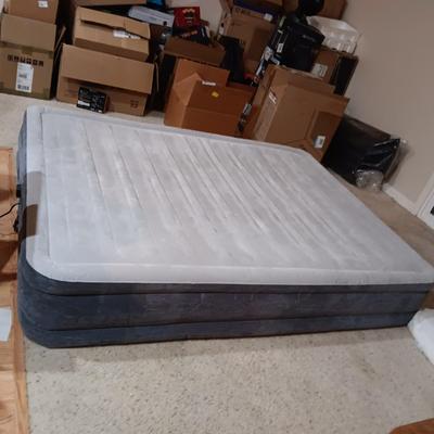 INTEX FAST FILL DOUBLE AIR MATTRESS