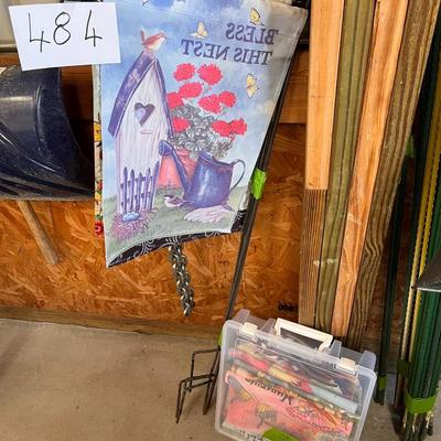 Garden Banner Holder W/Plastic Box Of Mutltiple Garden Banners