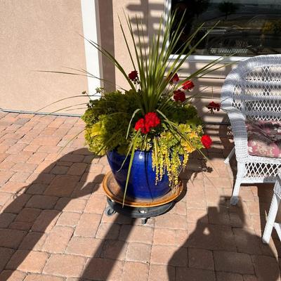 Blue Garden Glass Planter W/Planter Stand W/Wheels