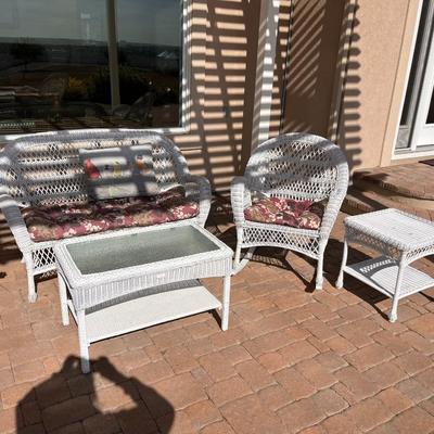 4 Piece Outdoor White Wicker Patio Set